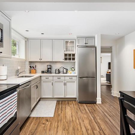 Gorgeous 4 Bedroom Garden Level Suite At Vancouver West & Ubc Exteriér fotografie