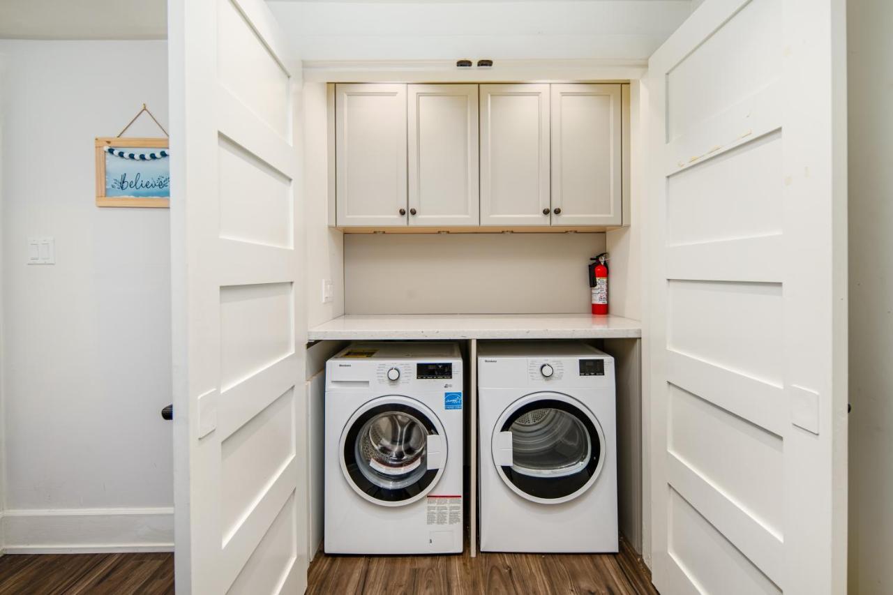 Gorgeous 4 Bedroom Garden Level Suite At Vancouver West & Ubc Exteriér fotografie